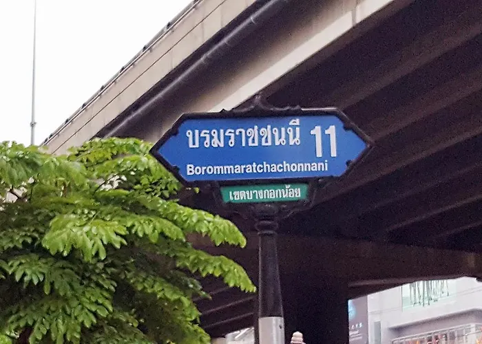 Baan Pinklao *